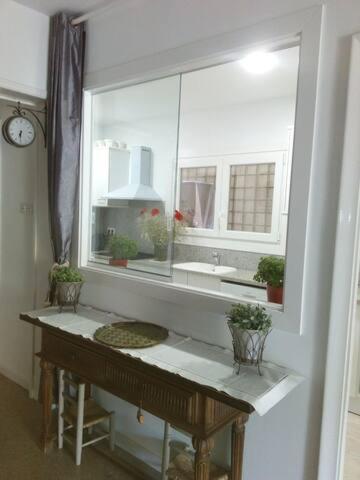 Chambres D'Hotes Chez Catherine A Reus Chambre De Paris Avec Salle De Bains Privee Exterior foto