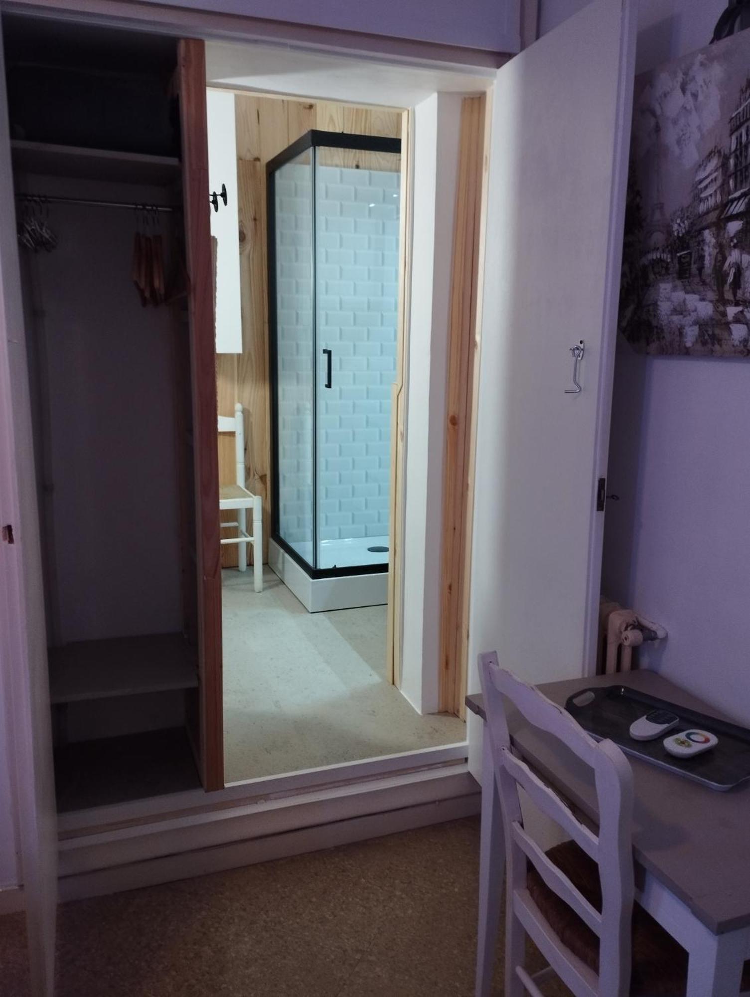 Chambres D'Hotes Chez Catherine A Reus Chambre De Paris Avec Salle De Bains Privee Exterior foto